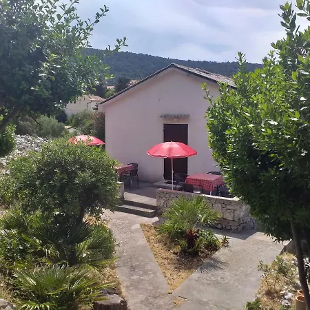 Rovenska Seaview Apartment *