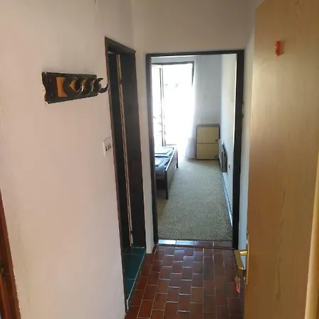 Rovenska Seaview Apartament