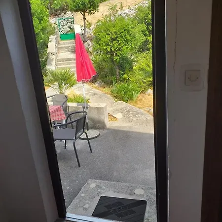 Apartment Rovenska Seaview