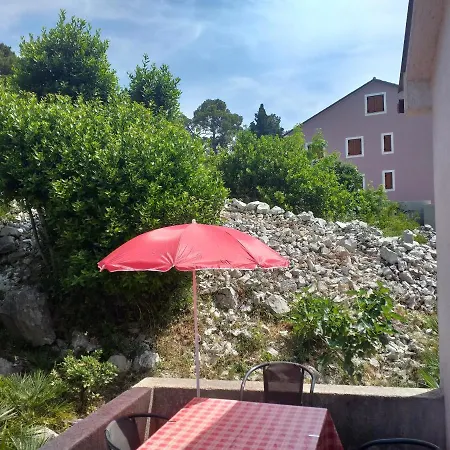 Apartment Rovenska Seaview